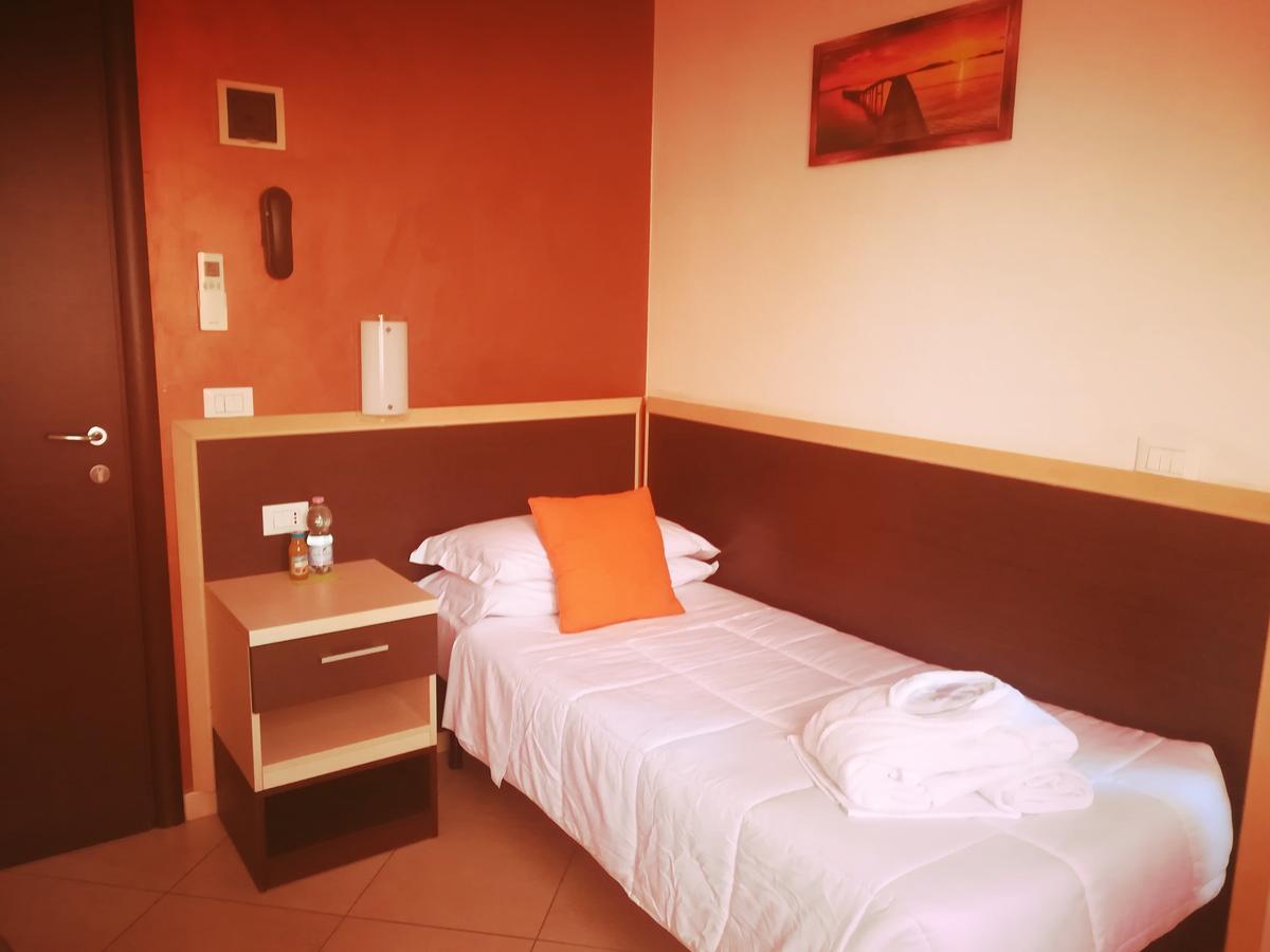 New Hotel Europa Crevalcore Ngoại thất bức ảnh